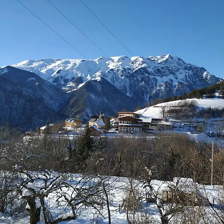 Appartement rez de jardin montée de l'alpe d'Huez La Garde  Extérieur photo