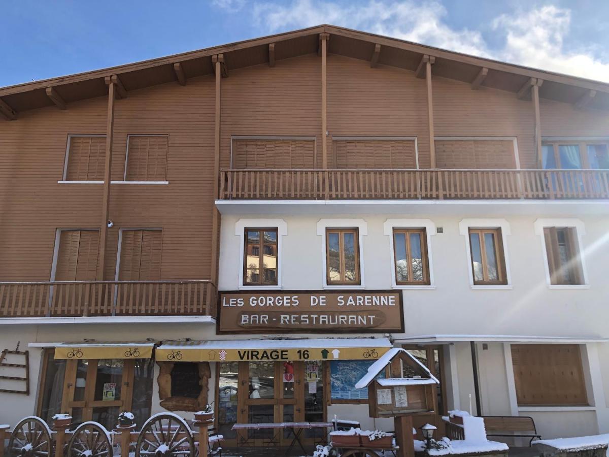 Appartement Rez De Jardin Montée De L'alpe D'huez *